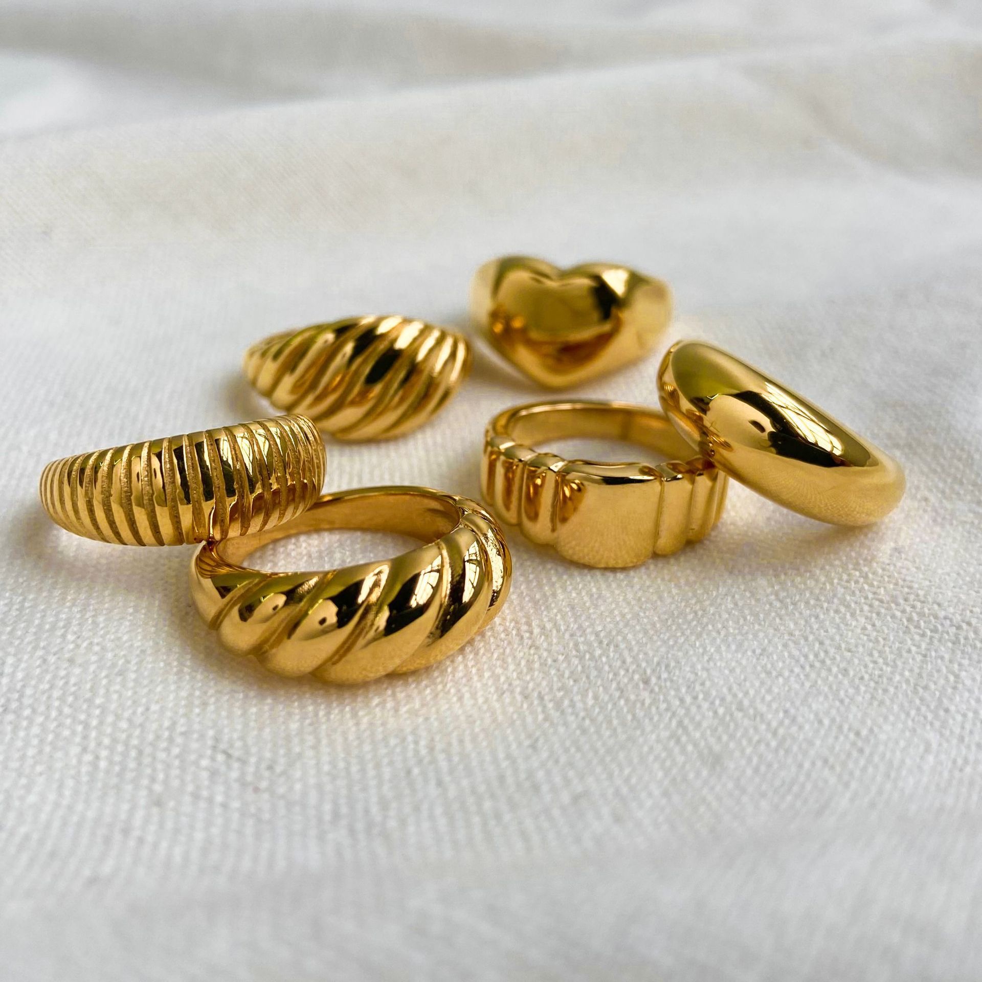 Trendy ladies' ring, Tai Chi ring, stainless steel oil drip ring Item Picture