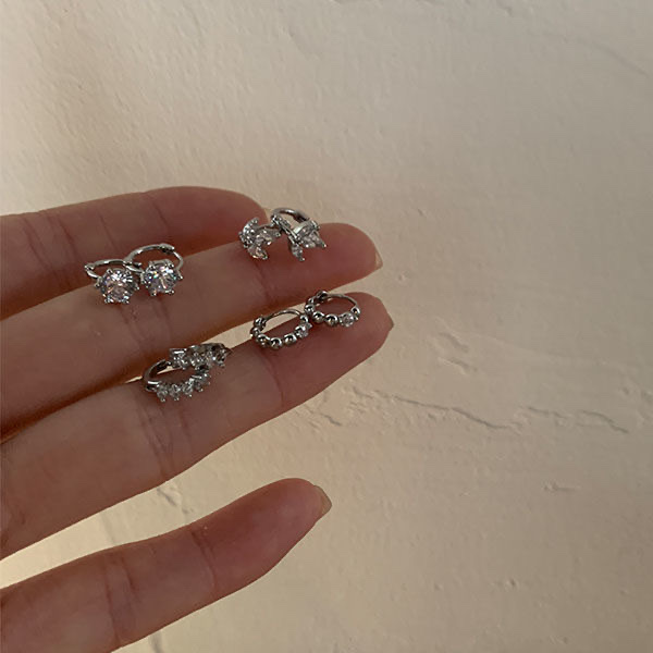 925 Silver Ear Rings for women, fashionable and elegant, anti-allergy ear loops, New Korean version earrings 302