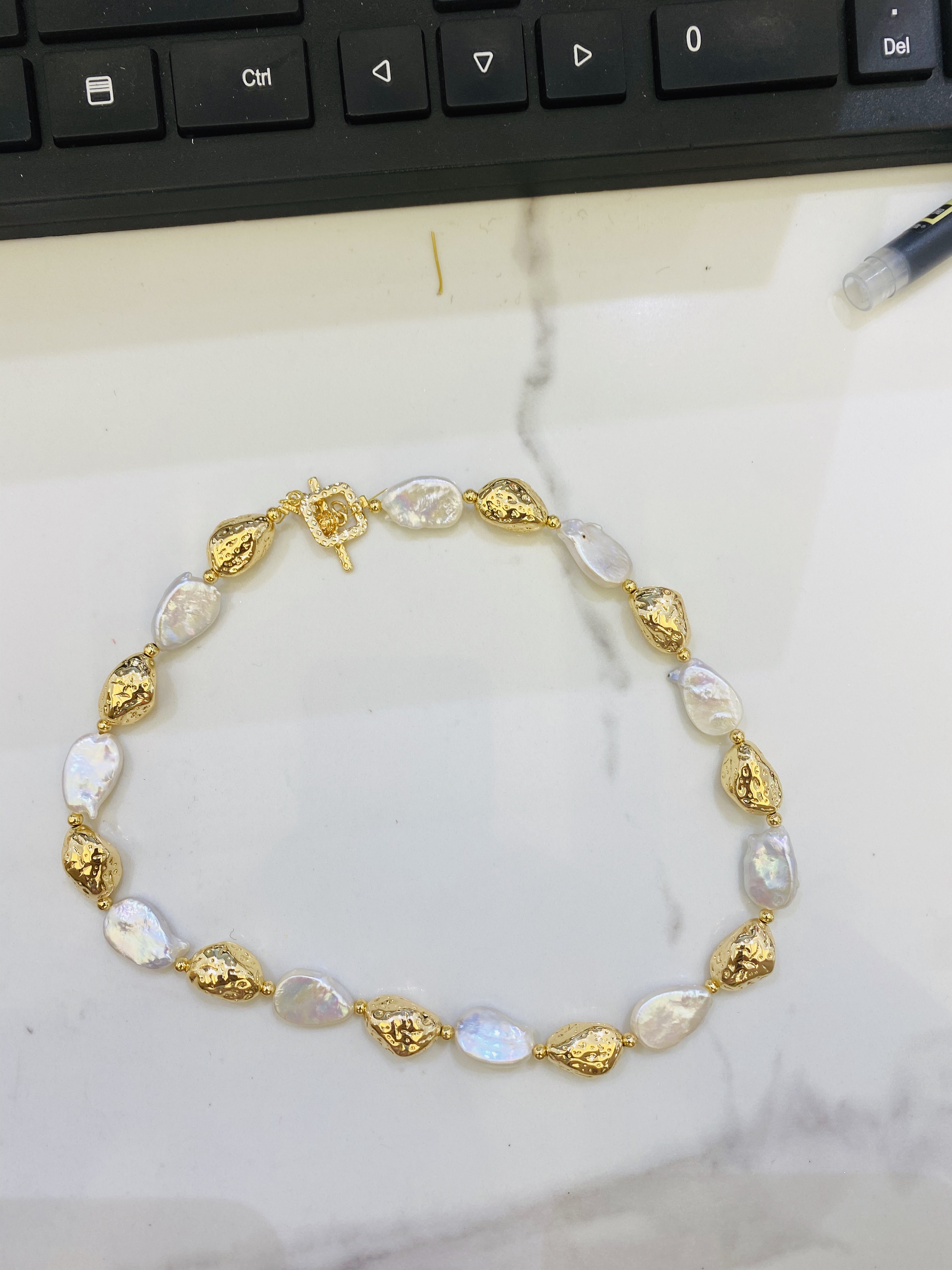 حلية الحجري من نوع الباروك، قلادة حجري متعددة الألوان من أجل القلادة Specification image