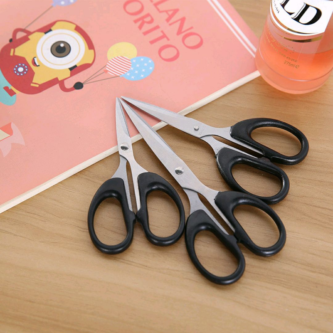 Small household scissors details Picture