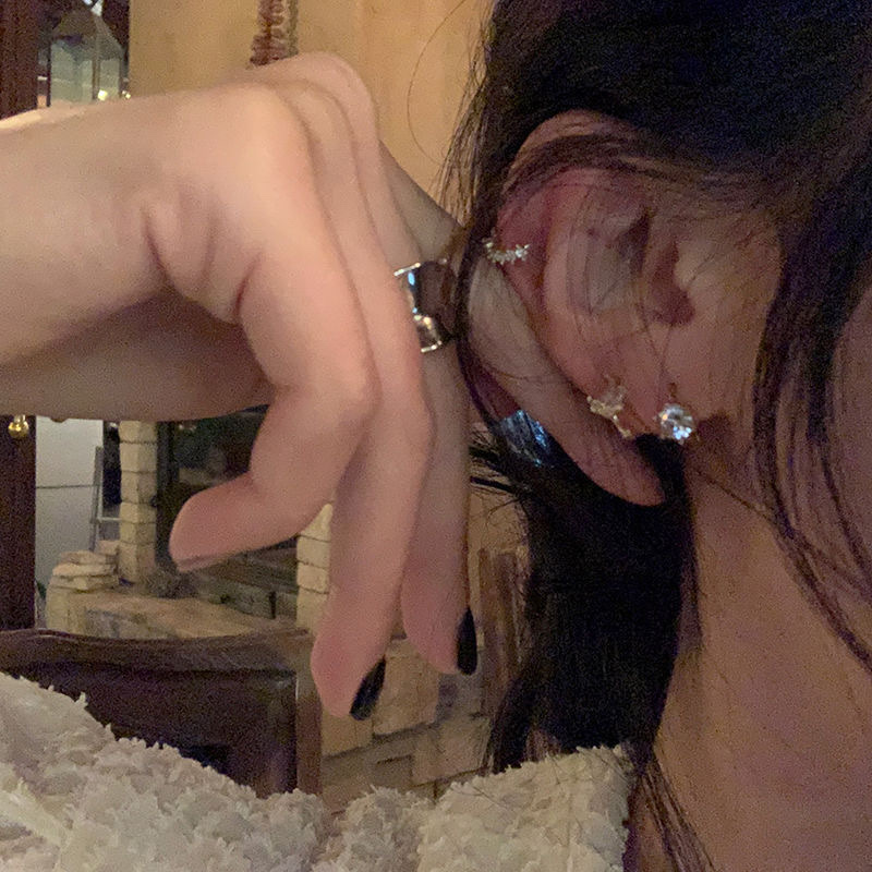 925 Silver Ear Rings for women, fashionable and elegant, anti-allergy ear loops, New Korean version earrings 302 Specification image