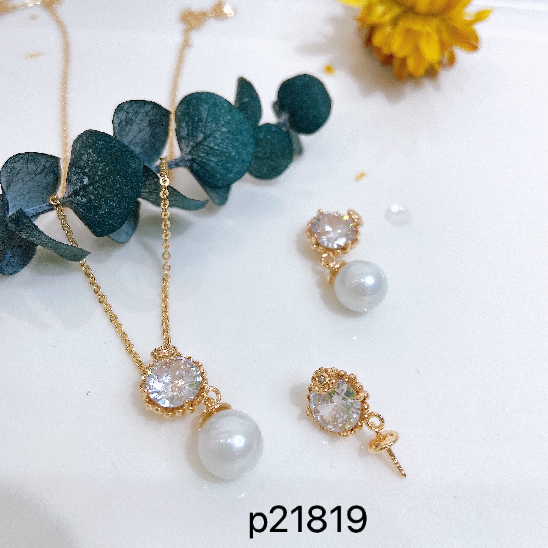 Zhongxing Accessories' round pearl necklace, link piece lock pendant, heart lock, key pendant, new style, multiple colors