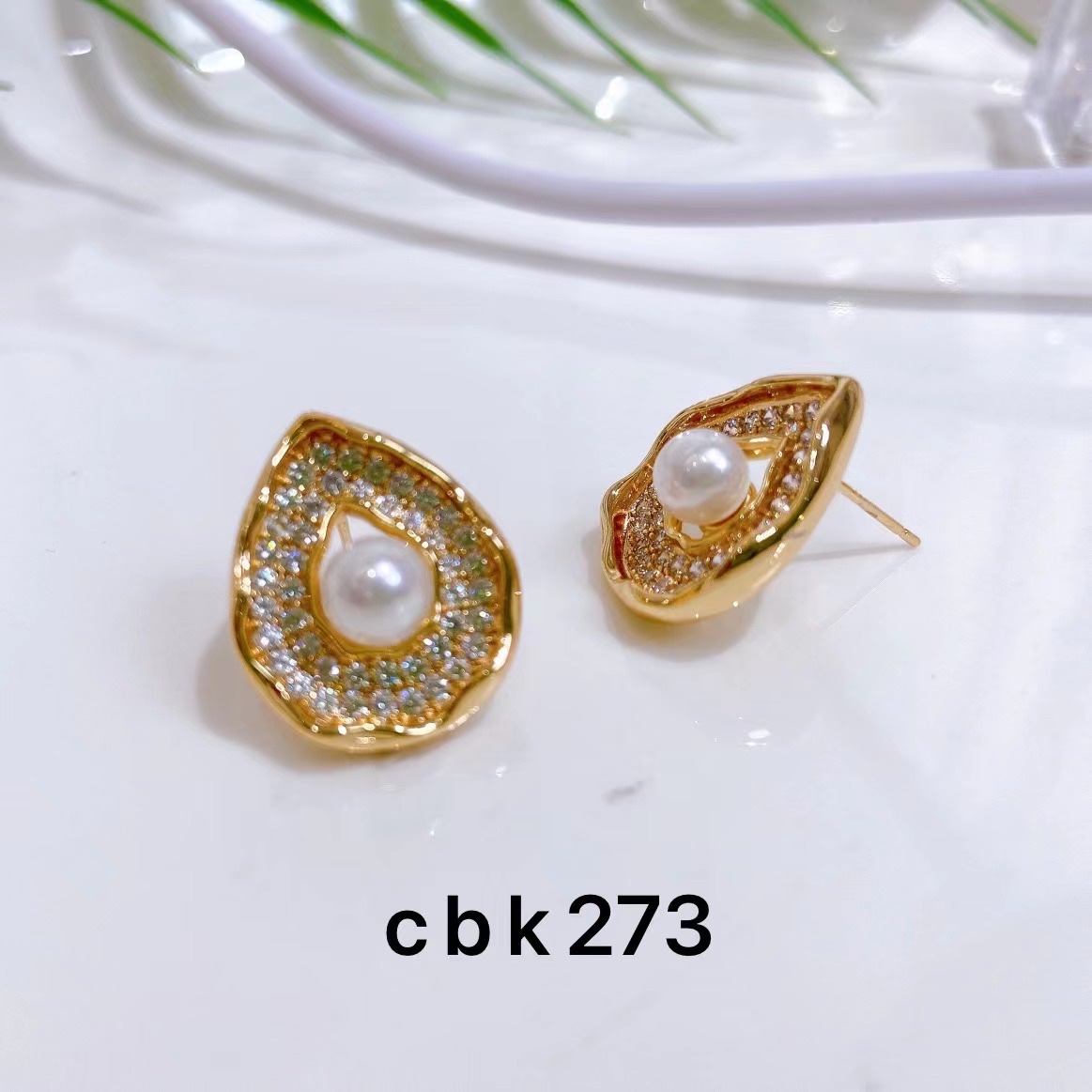 Zhongxing Accessories' water drop pearl style link piece lock pendant accessory, heart lock key pendant, new multi-color