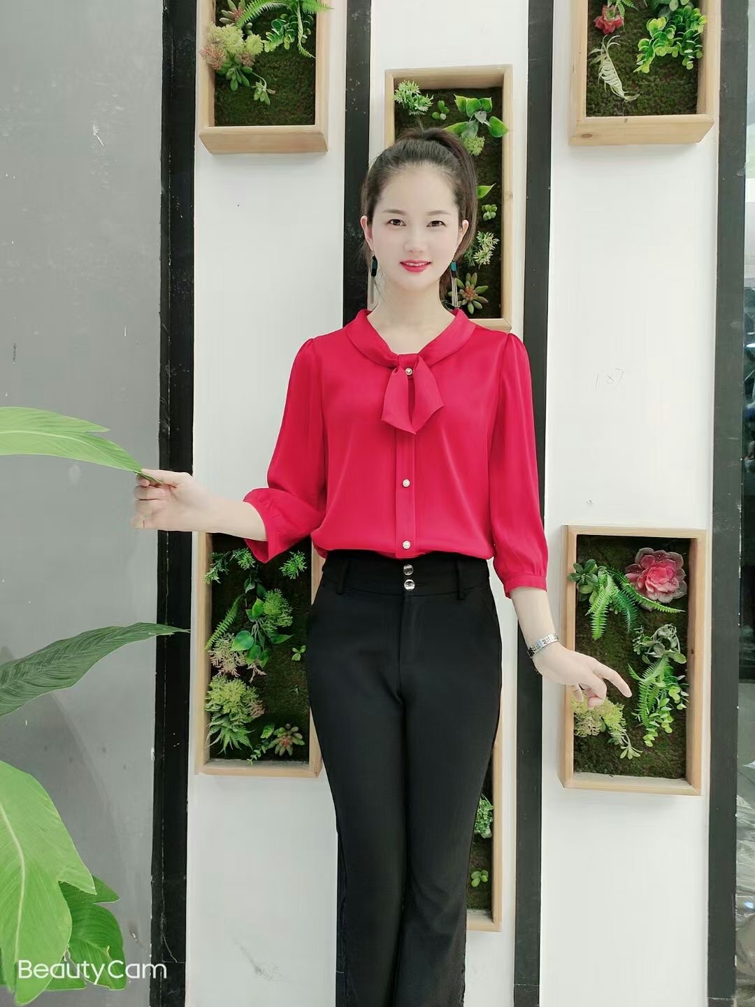 New and fashionable spring and summer tops Specification image