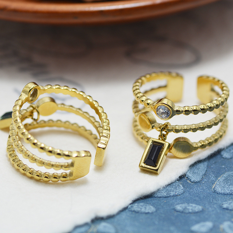 French-style stacked ring, green zircon stainless steel multi-ring combination one-piece ring, fashionable and romantic, foreign trade titanium steel jewelry details Picture