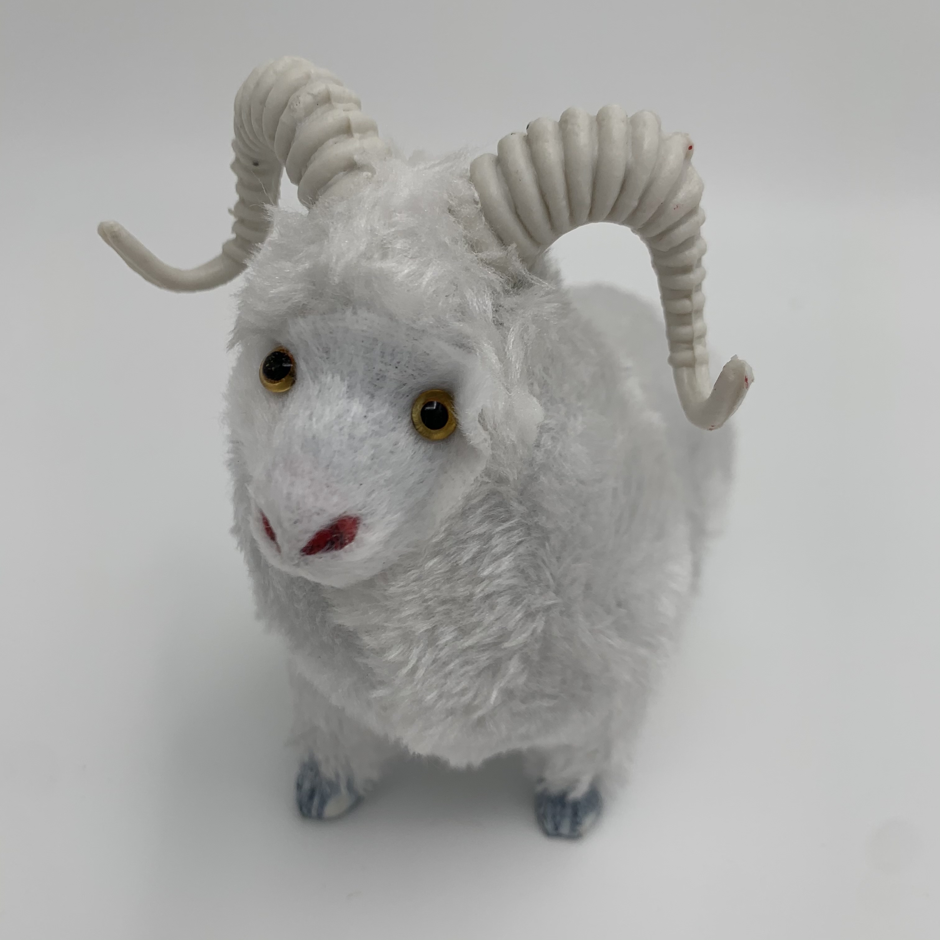 Feifei cross-border simulation sheep animal model will be called sheep craft Gift Window display item farm decoration Sheep model 2 Specification image