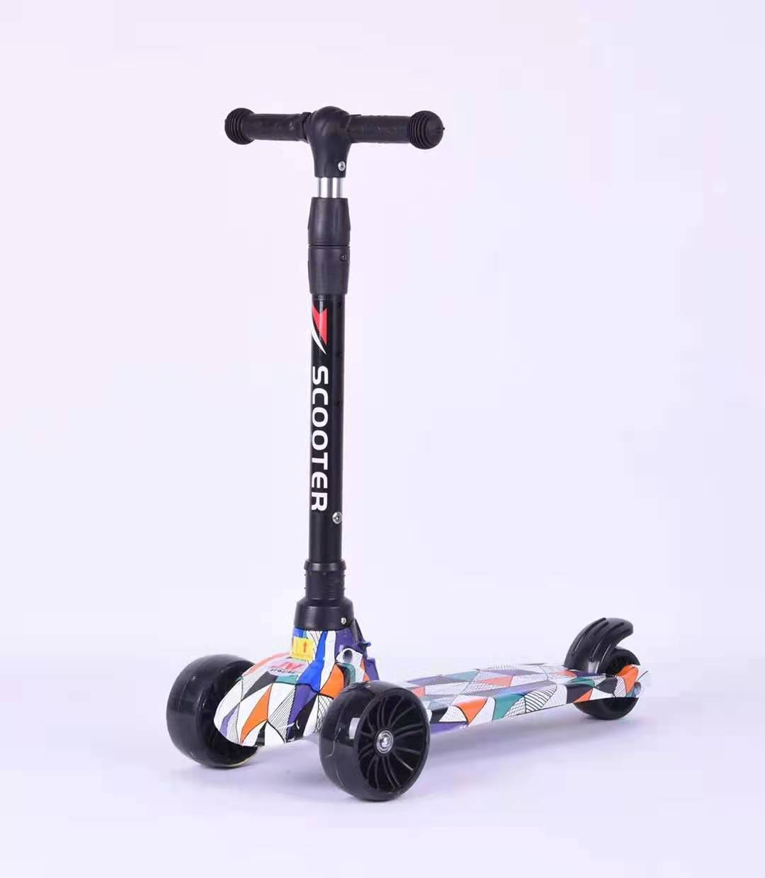 A 909-meter-tall scooter with lights and music detail image 5
