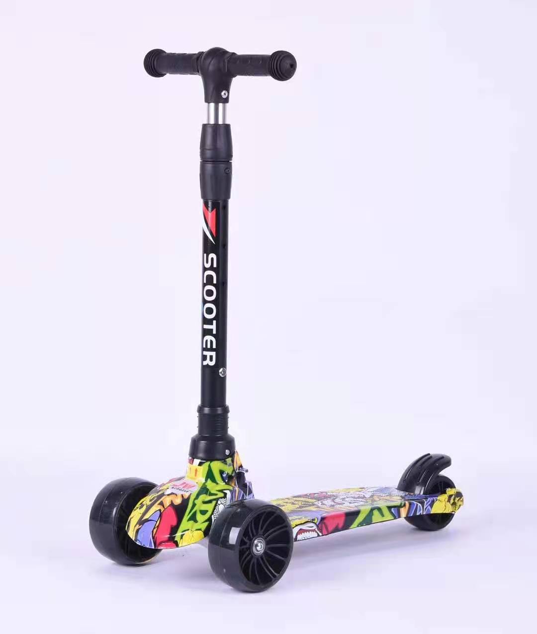 A 909-meter-tall scooter with lights and music detail image 4