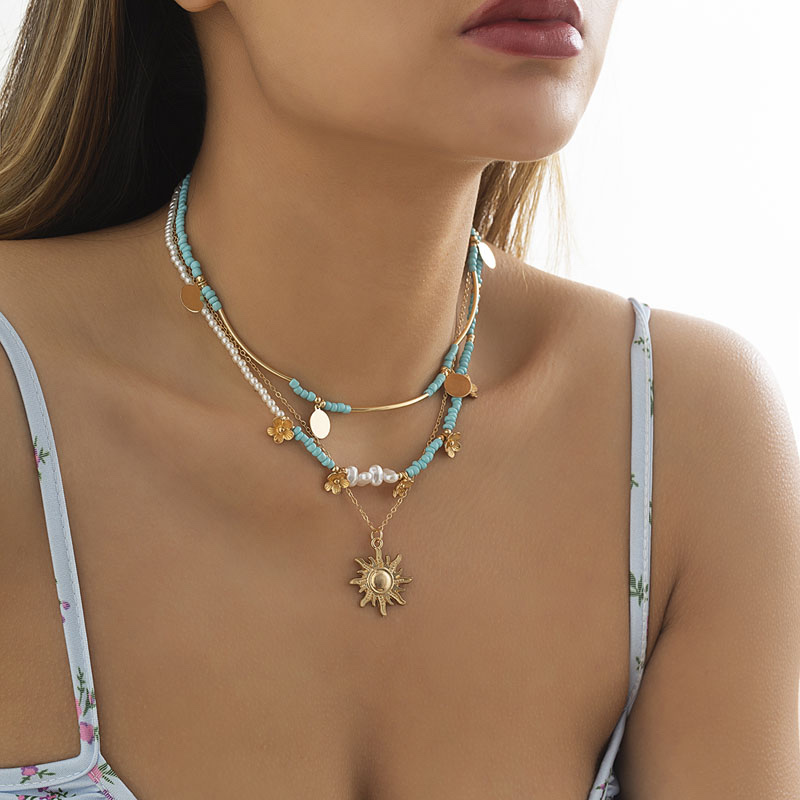 Three detachable round flower-shaped rice bead necklaces details Picture