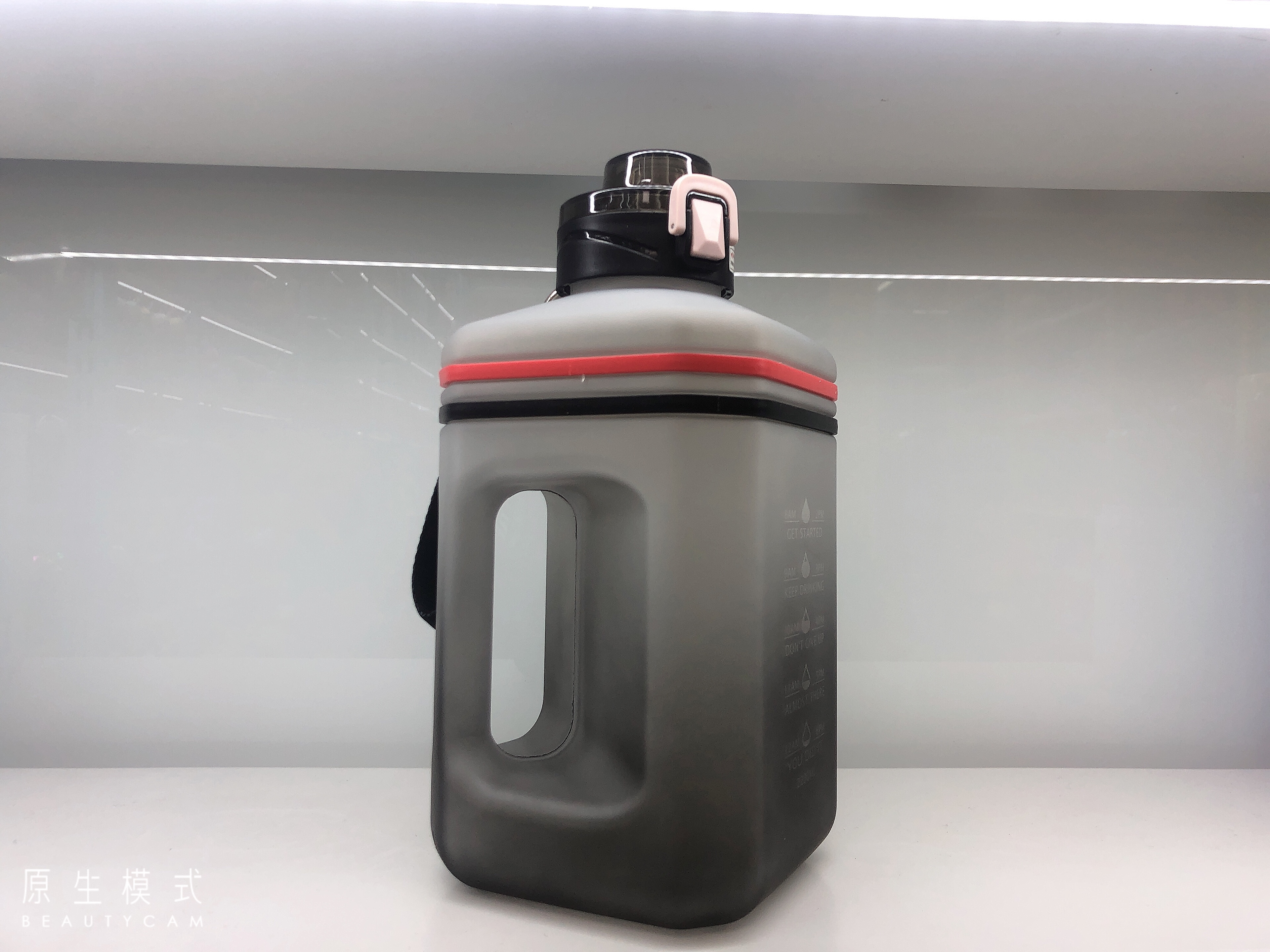 New square Donton cup with a frosted 2.2l large capacity water bottle Item Picture