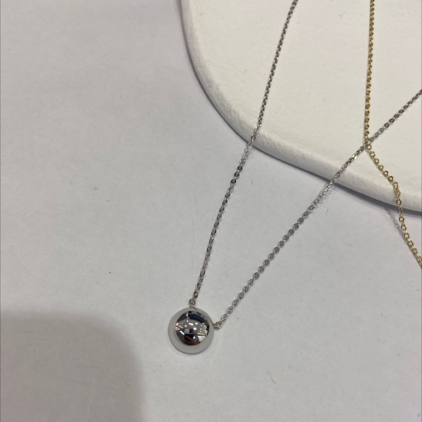 A small round, smooth necklace Specification image