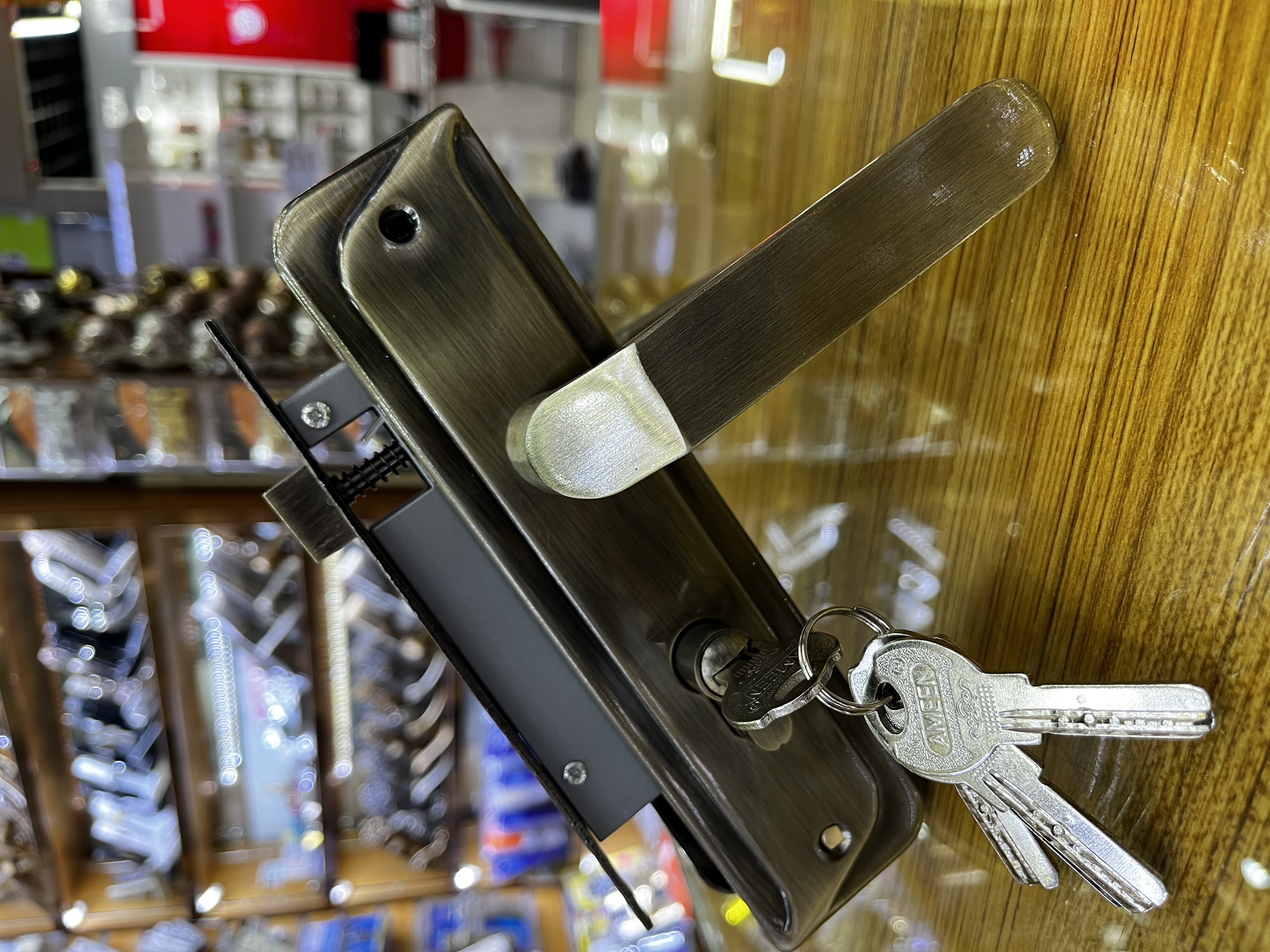 Iron panel aluminum handle door lock safety indoor and outdoor door handle