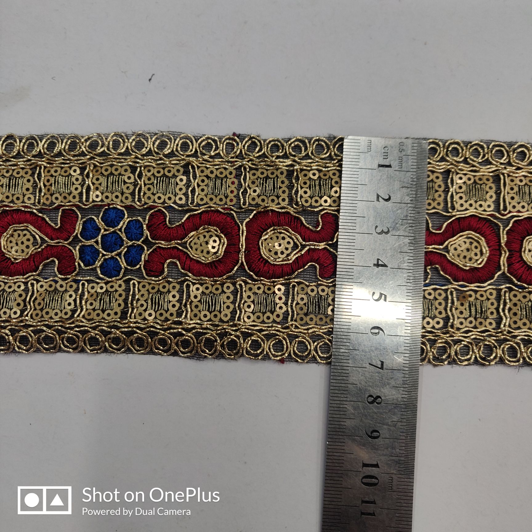 辅料刺绣车骨绣亮片花边