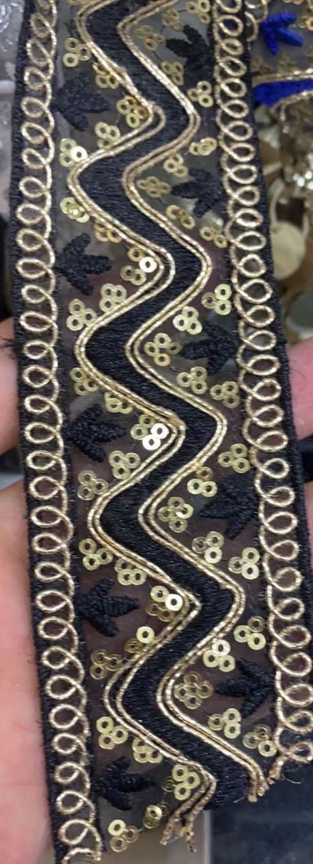 Undulating Carbone Embroidery 3-In-1 Lace undefined