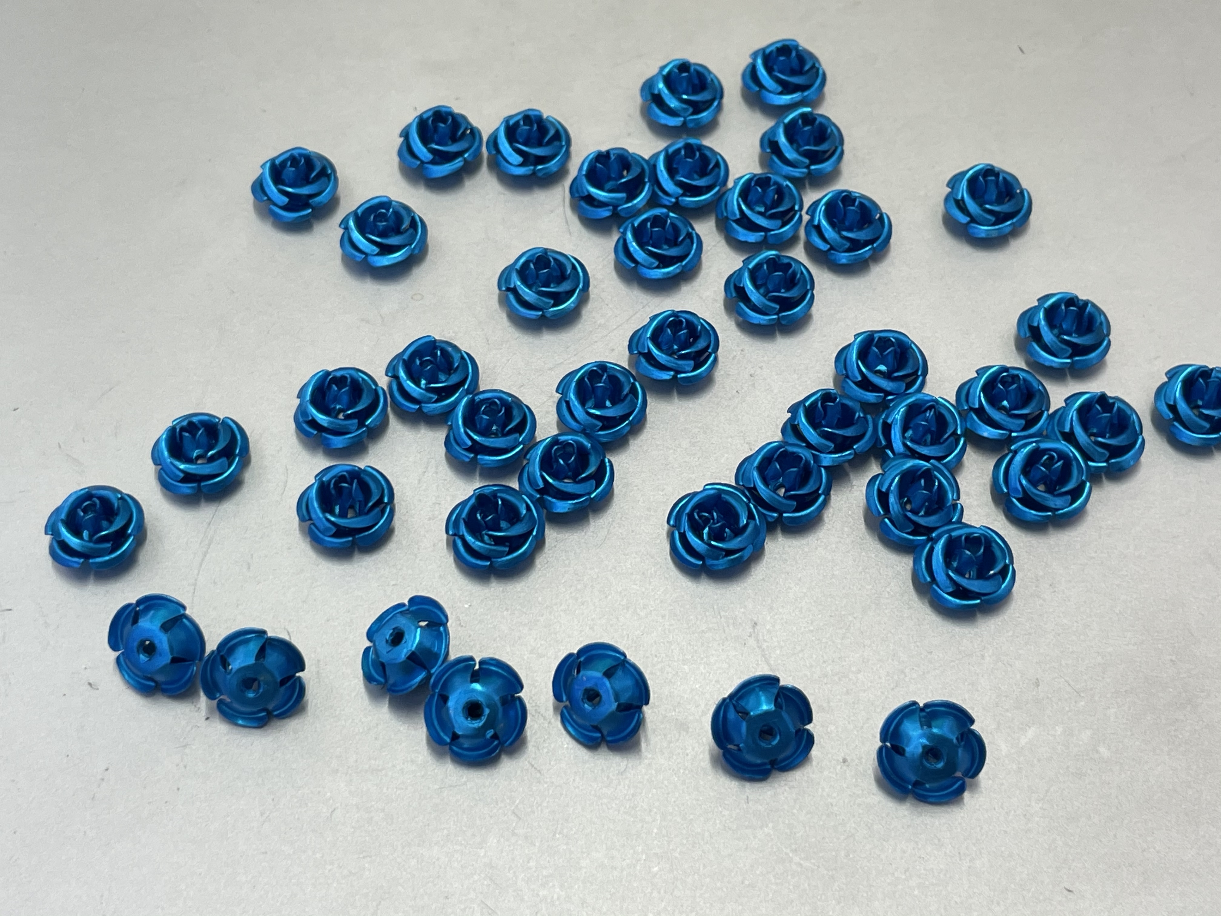 No. 8885, 9th Street, E Zone, 3rd Floor, Zone 1, Yiwu International Trade City, 10mm five-petal flower, 33# color Specification image