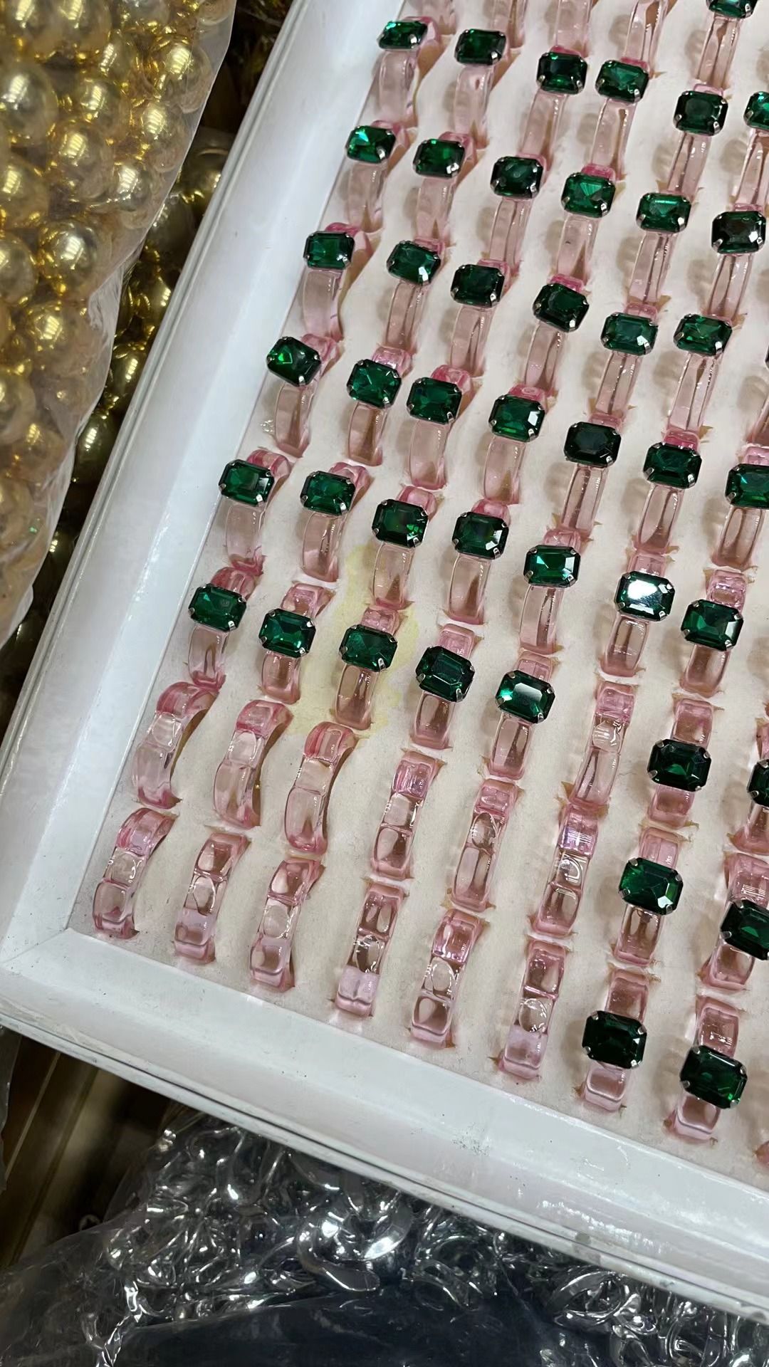 Colorful ring bestseller Rectangular claw diamond fashionable glass multi-color Chao Xia 18 Item Picture