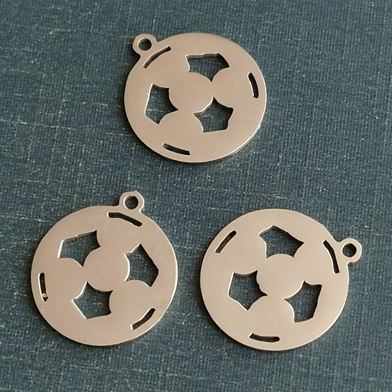 Trendy stainless steel sports jewelry, European and American Football necklace pendant, men's personalized football necklace