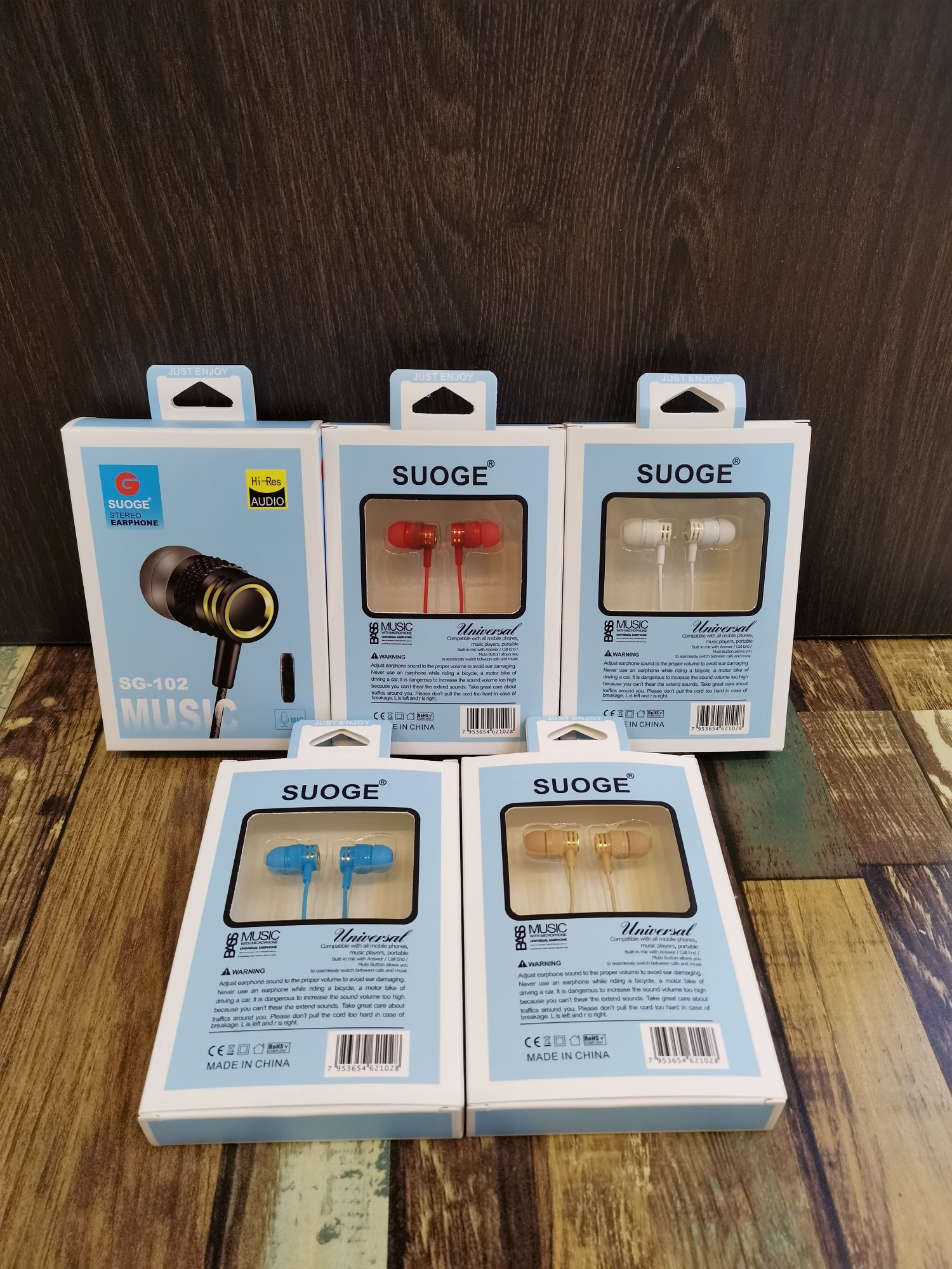 Sogo brand headphones, earplugs, earphone labels, mobile phone headphones, headphones with labels, SG-102 headphones Application Scenario