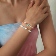异形珍珠米珠手链女欧美夏季2022年小众设计花朵手工串珠弹力手饰