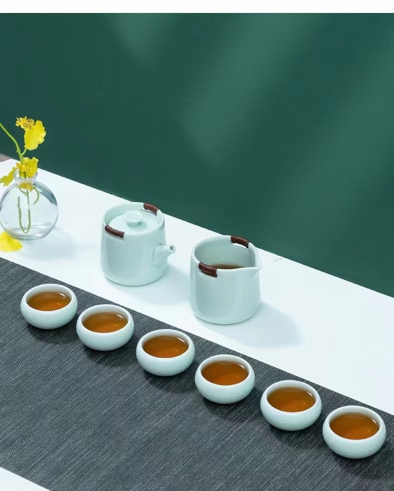 Ge Kiln Eight-piece Ceramic tea set, Kung Fu tea set, Tea cup pottery Li Family 028
