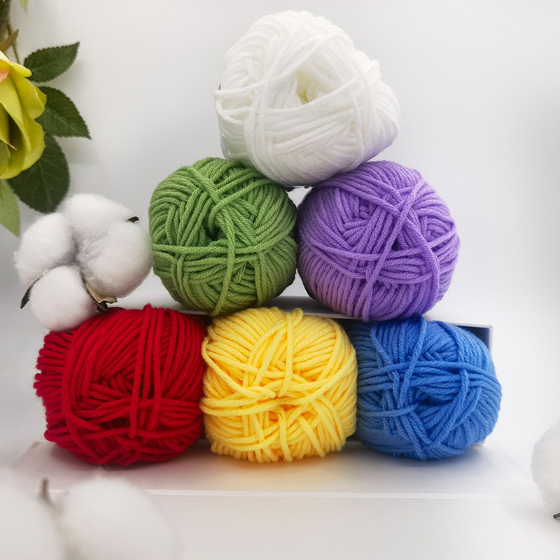 Five-strand milk cotton wool yarn thick acrylic wool diy toy scarf material package 5-strand milk cotton wool yarn ball wholesale details Picture