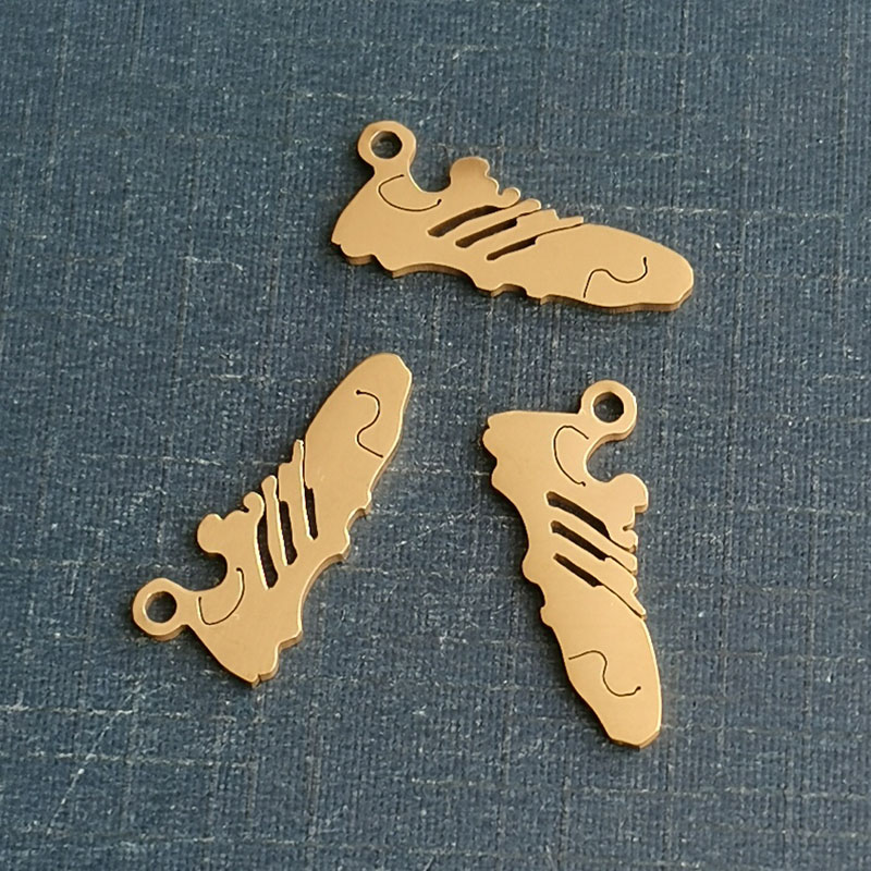 Men's necklace, hip-hop sneaker, trendy brand, non-fading pendant, niche design, stainless steel necklace details Picture
