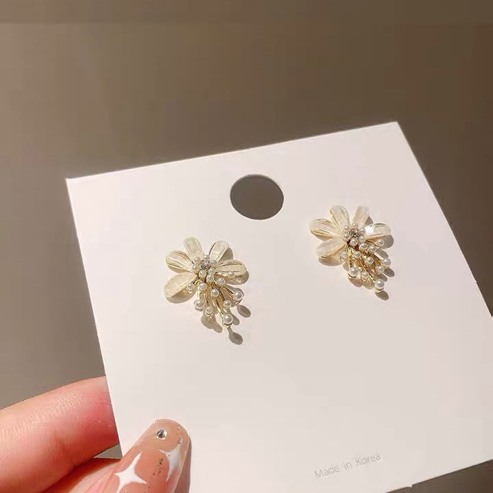 Summer Flower 925 Silver Needle Stud Earrings for Women 2022 New Style Earrings, elegant and high-end, with a niche design sense