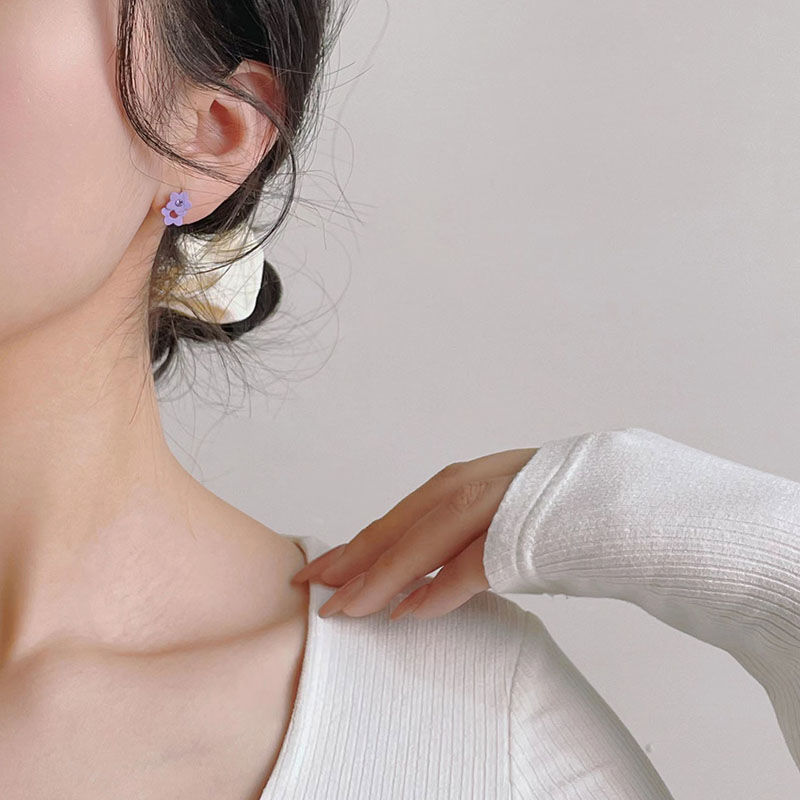 Summer Flower 925 Silver Needle Stud Earrings for Women 2022 New Style Earrings, elegant and high-end, with a niche design sense details Picture