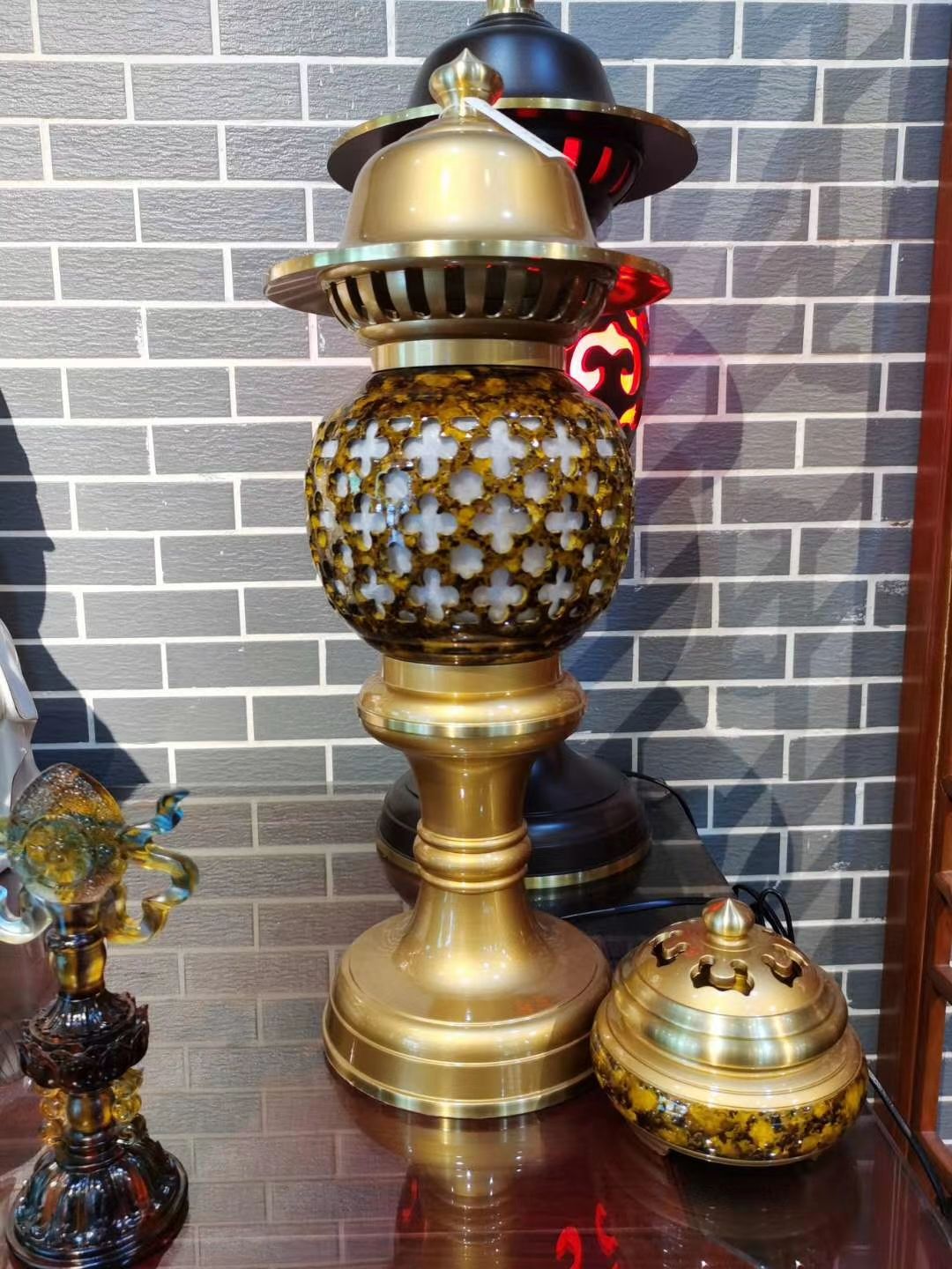 Bronze Deyuan Craft Lotus Lamp zz Specification image