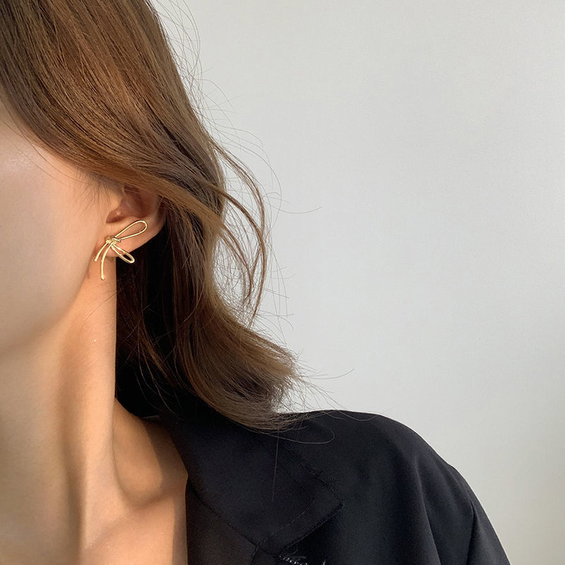 "21 Summer Flower 925 Silver Needle Stud Earrings for Women 2022 New Style Earrings, elegant and high-end, with a niche design sense. details Picture