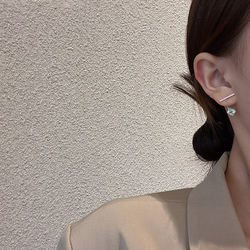 46 Summer Flower 925 Silver Needle Stud Earrings for Women 2022 New Style Earrings with a sense of elegance and Sophistication, Niche Design, Ding Die -009 details Picture