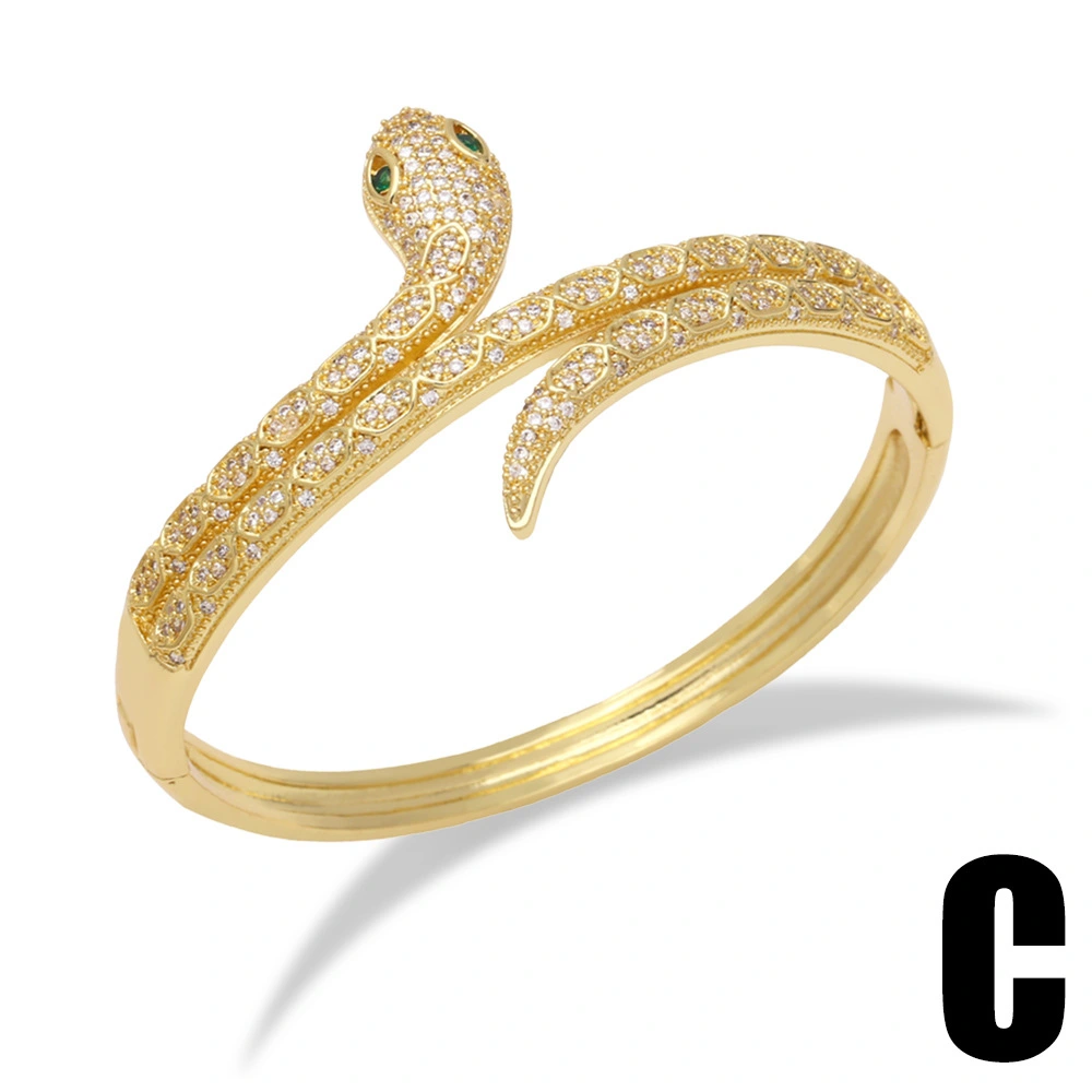 Cross-border new jewelry, European and American style, exaggerated hip-hop snake bracelet, trendy and retro snake-shaped wristband detail image 4