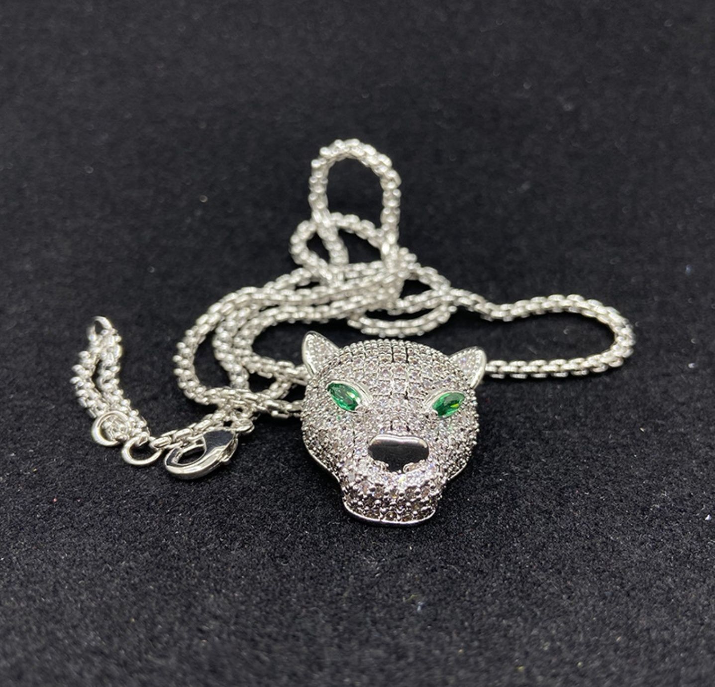 Cross-border European and American summer new men's leopard necklace detail image 5