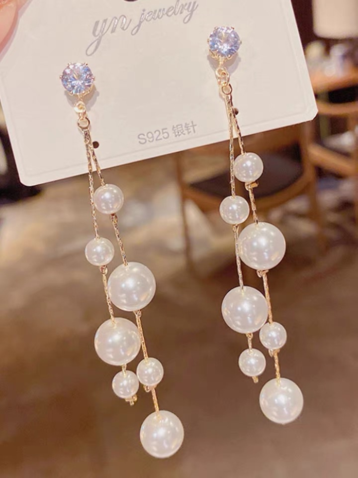 Fashion earrings 2022 New style, trendy and stylish, Korean style, trendy and niche design sense, high-end 112 pearl tassels