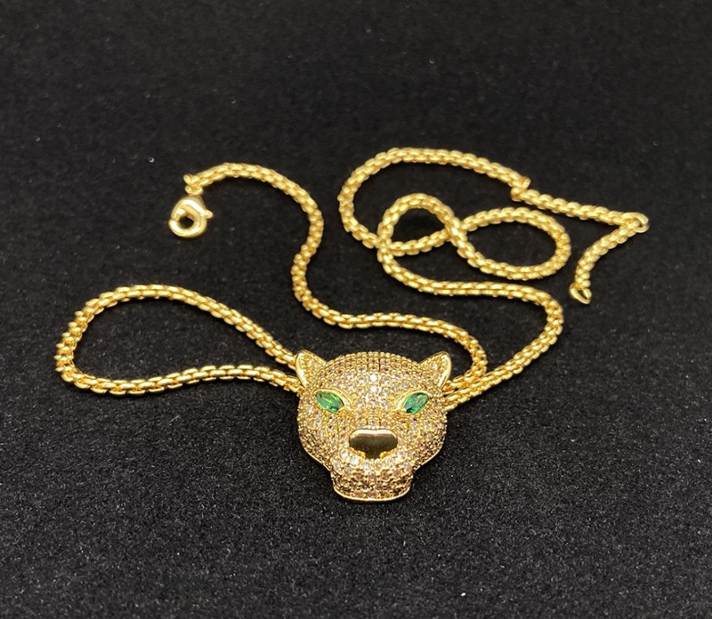 Cross-border European and American summer new men's leopard necklace detail image 4