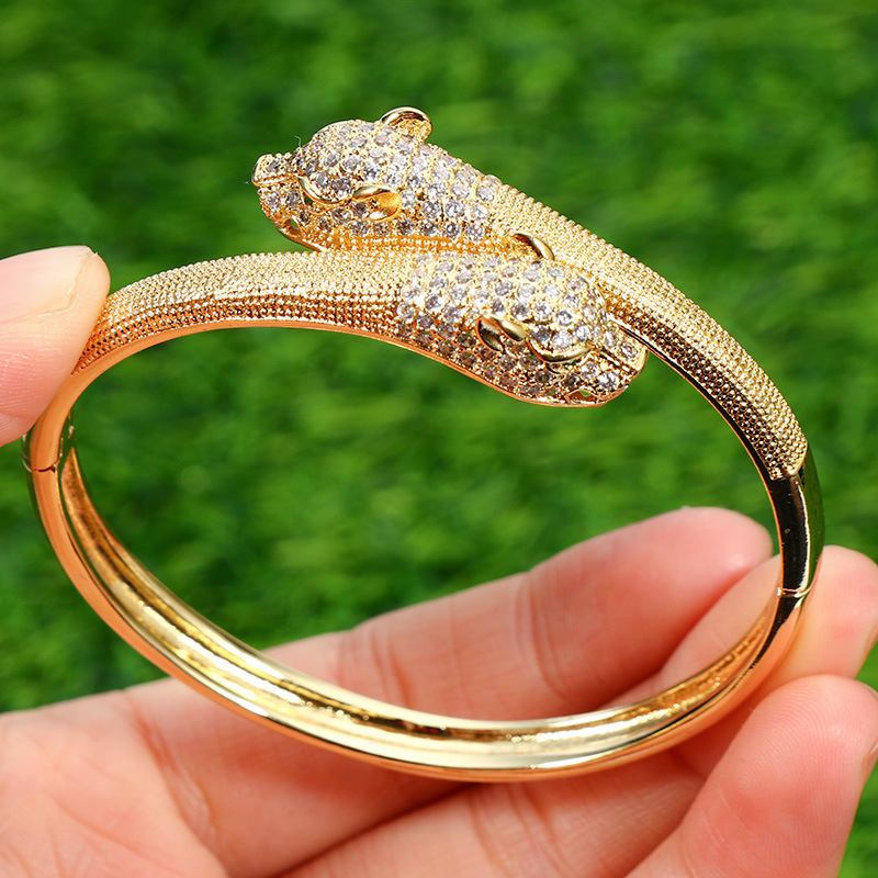 The 2022 new luxury copper-plated 18K gold zircon double-headed leopard bracelet, a bestseller in Europe and America Specification image