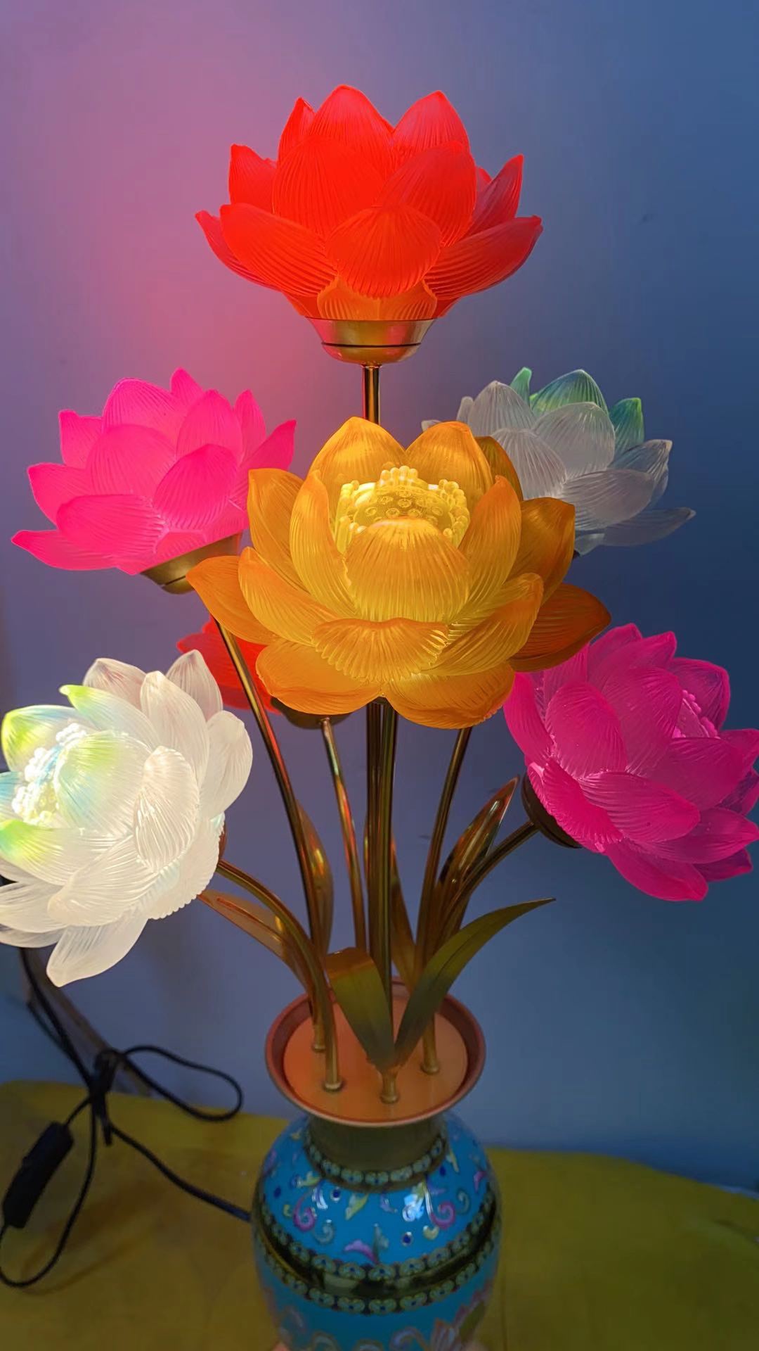 Lámpara de color de borrado derby craft lotus lamp a Application Scenario