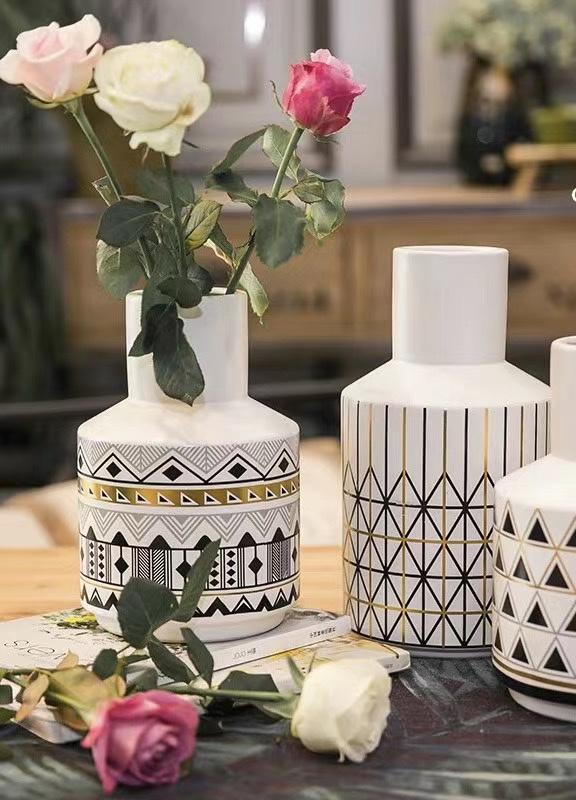 Nordic minimalist ceramic vases, European-style home living room and office flower arrangements, artificial flowers, dried flower decorations and ornaments