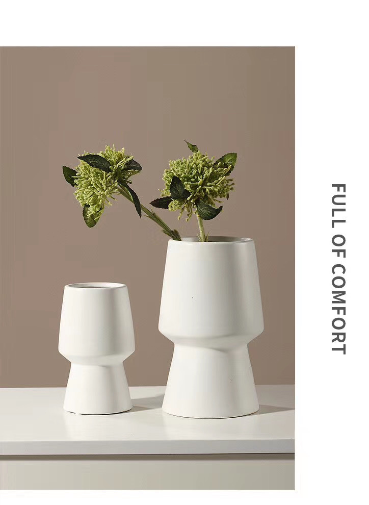 Nordic modern ceramic vase ornament, decorative vase for the entrance cabinet of the living and dining room, Wanzi 44
