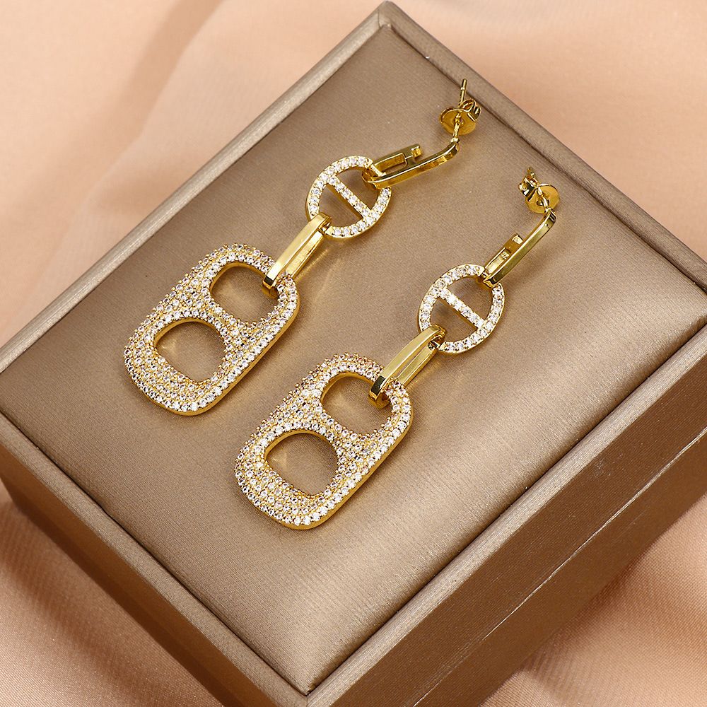 European and American cross-border style pig nose earrings, oval geometric micro-inlaid zircon exaggerated earrings, ring earrings, women's style