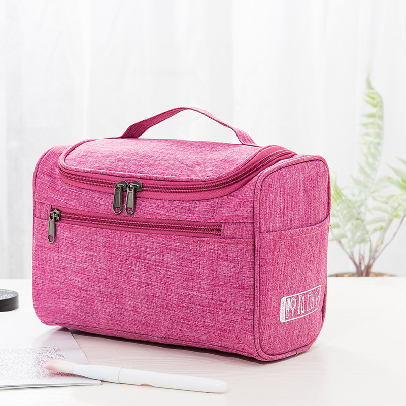 New portable business trip toiletry bag, large-capacity hook makeup bag, travel hand-held storage bag custom manufacturer wholesale Application Scenario
