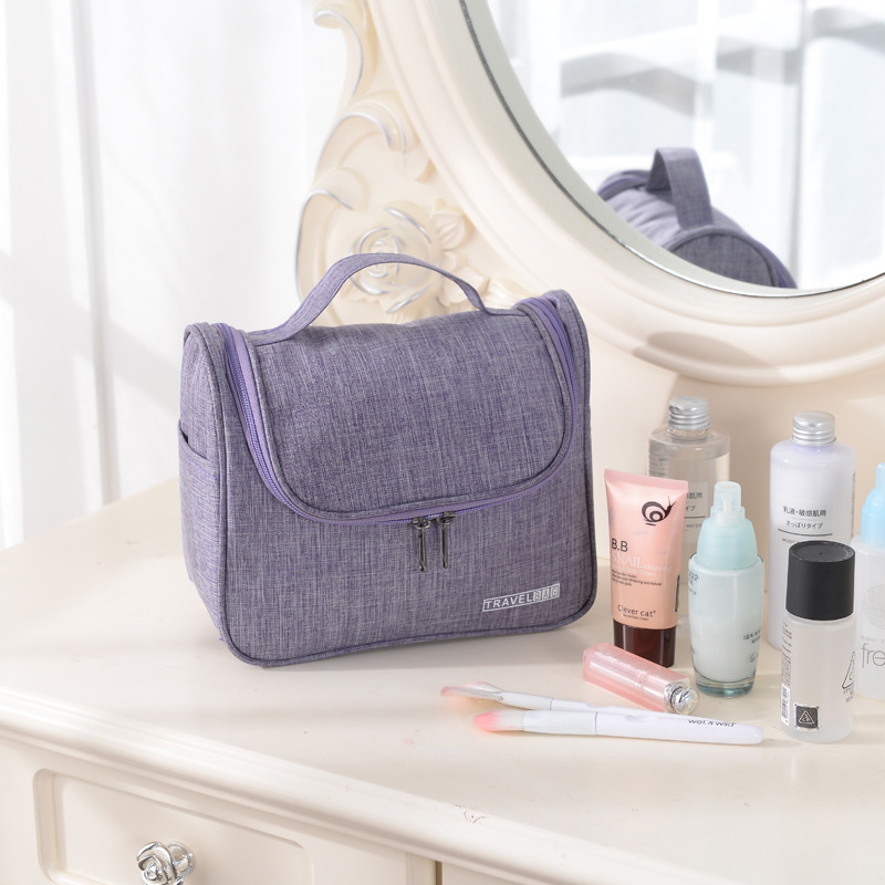 Travel toiletry bag with hook, portable makeup bag, large capacity, simple storage bag, business trip bag Item Picture