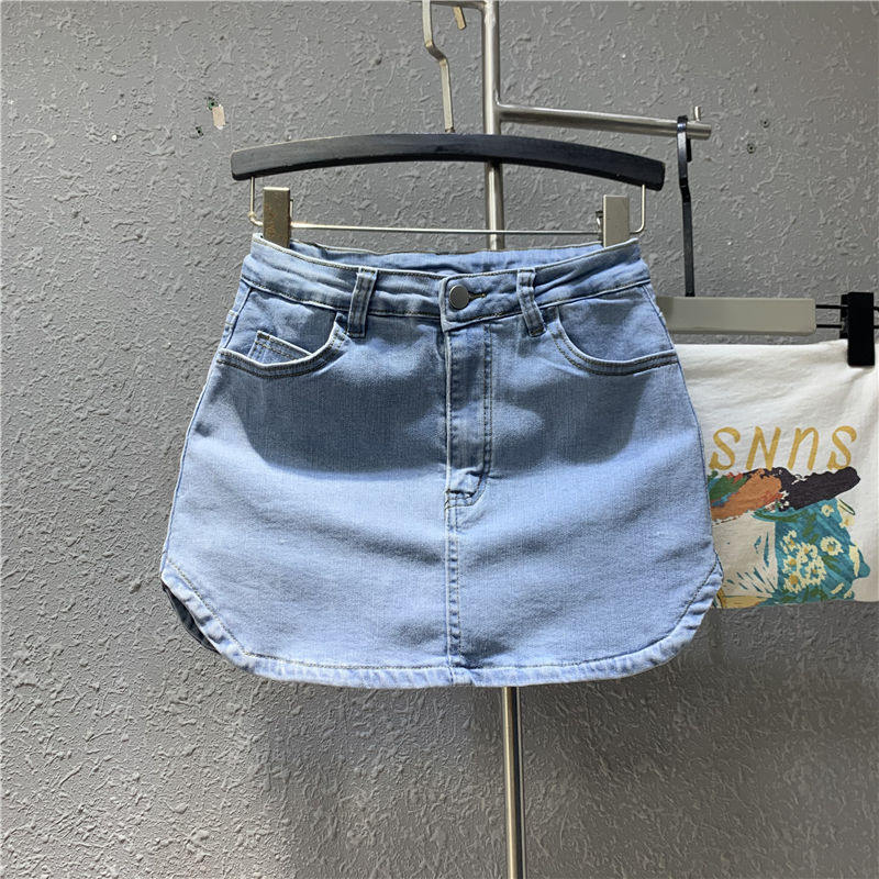 Two pieces of light blue denim short skirts with anti-glare design for the new spring/Summer 2022 Korean version detail image 11