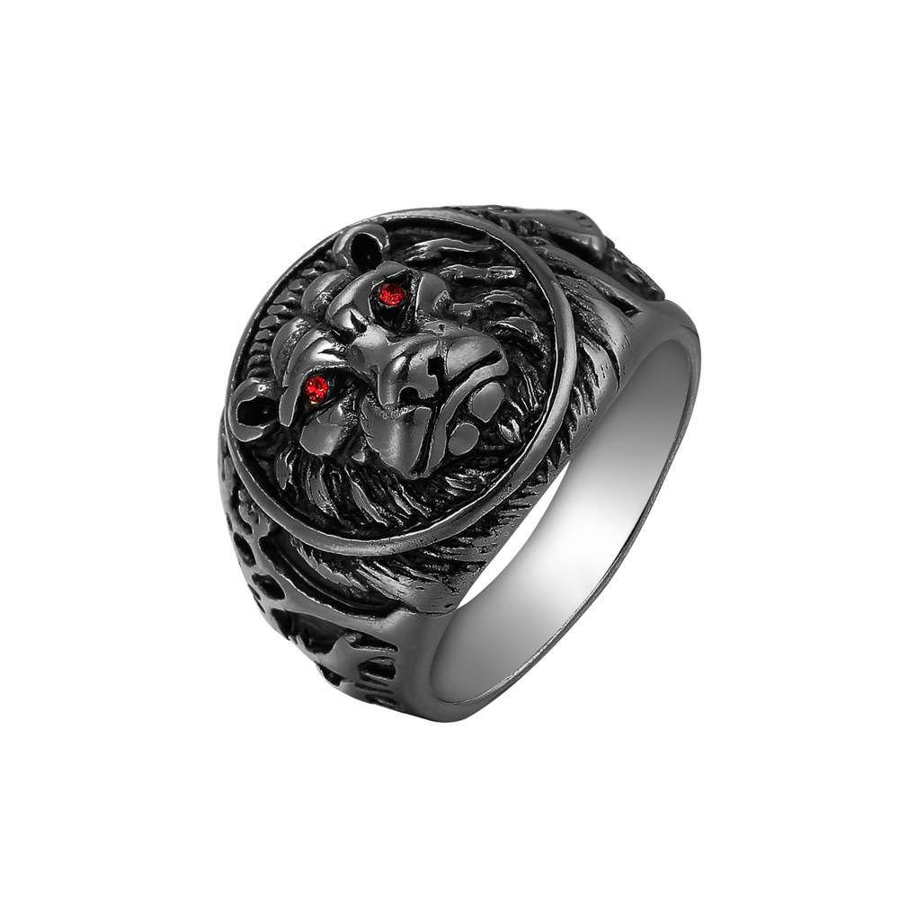 European and American punk-style stainless steel lion head casting ring, animal men's personalized stainless steel ring Application Scenario