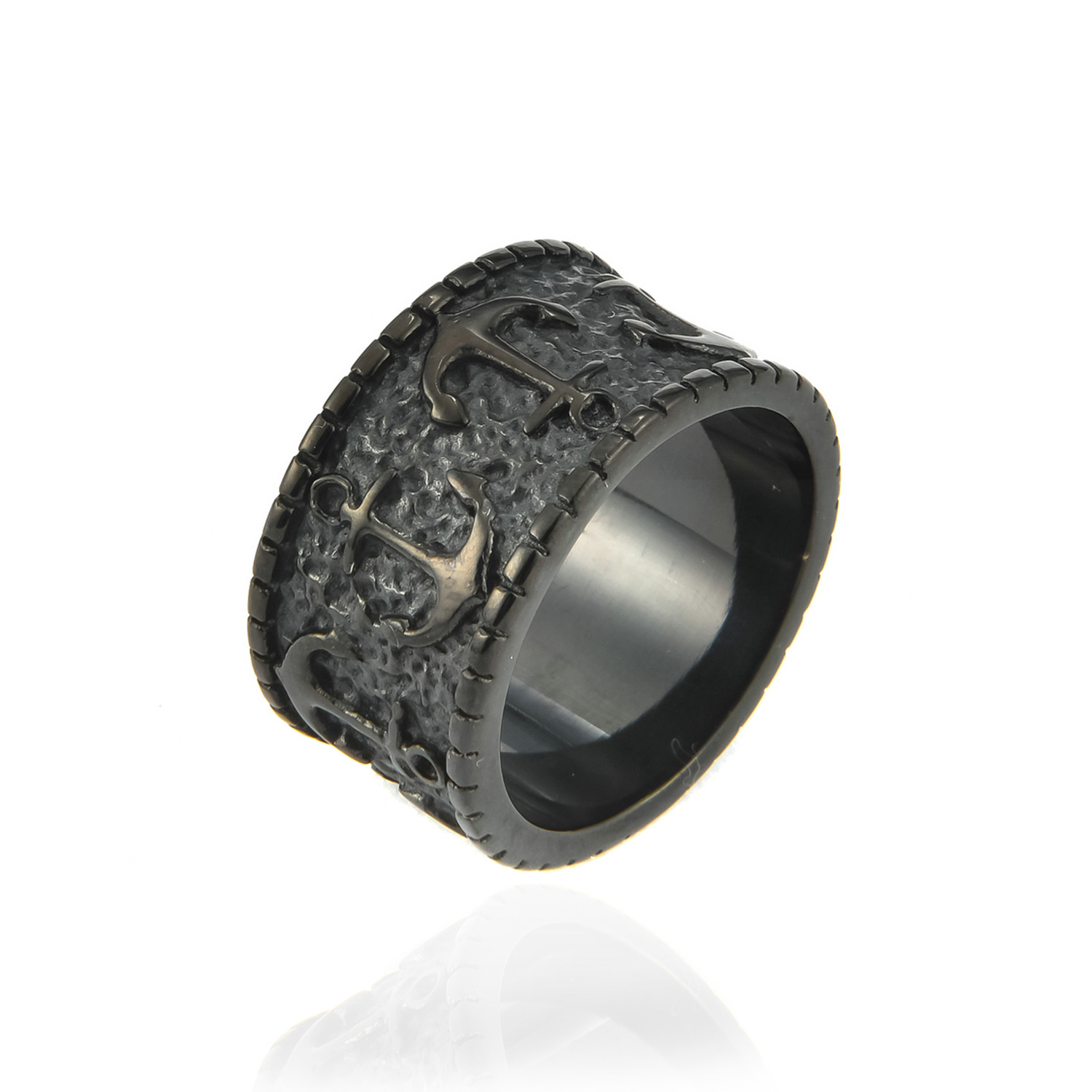 New product launch: European and American style retro punk ship anchor men's titanium steel ring, cast stainless steel ring Application Scenario