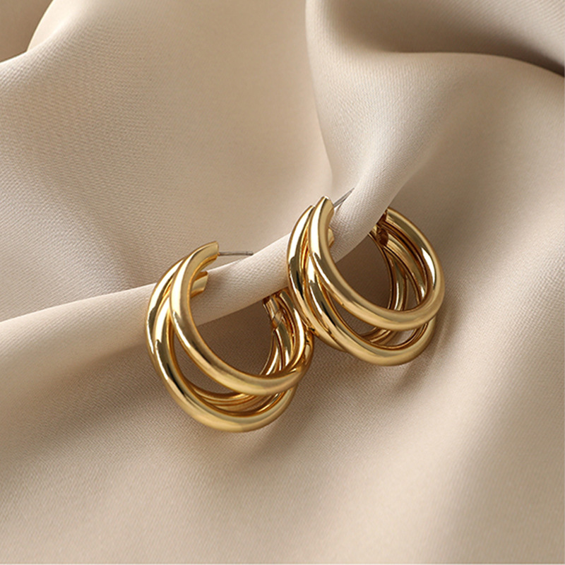 Factory direct sales of wrought iron pressed earrings, pendants, rough accessories, jewelry accessories, popular bestsellers, classic European and American brand iron metal hollow tube earrings Item Picture