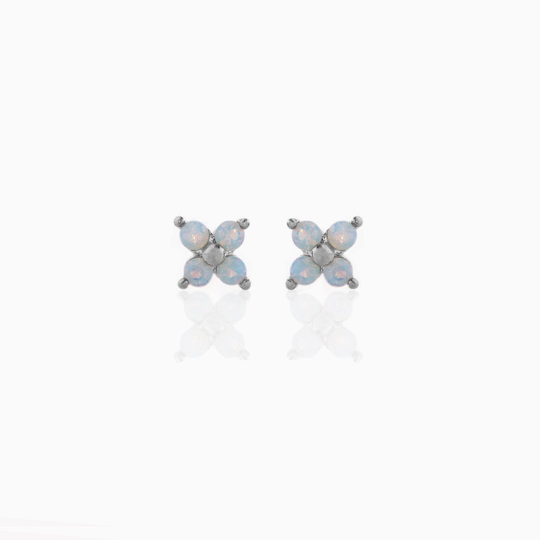 Fresh and lovely blue flower stud earrings, copper-plated real gold earrings, 925 sterling silver stud jewelry wholesale Item Picture