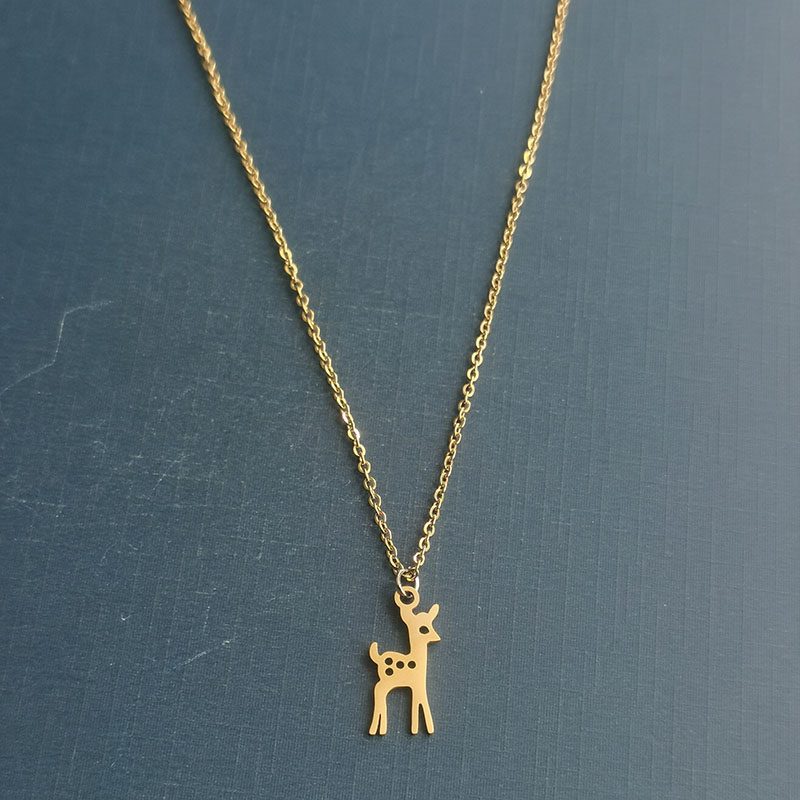 Cross-border trade, sika deer pendant, handcrafted diy material, bracelet, beaded accessory, necklace accessory Application Scenario