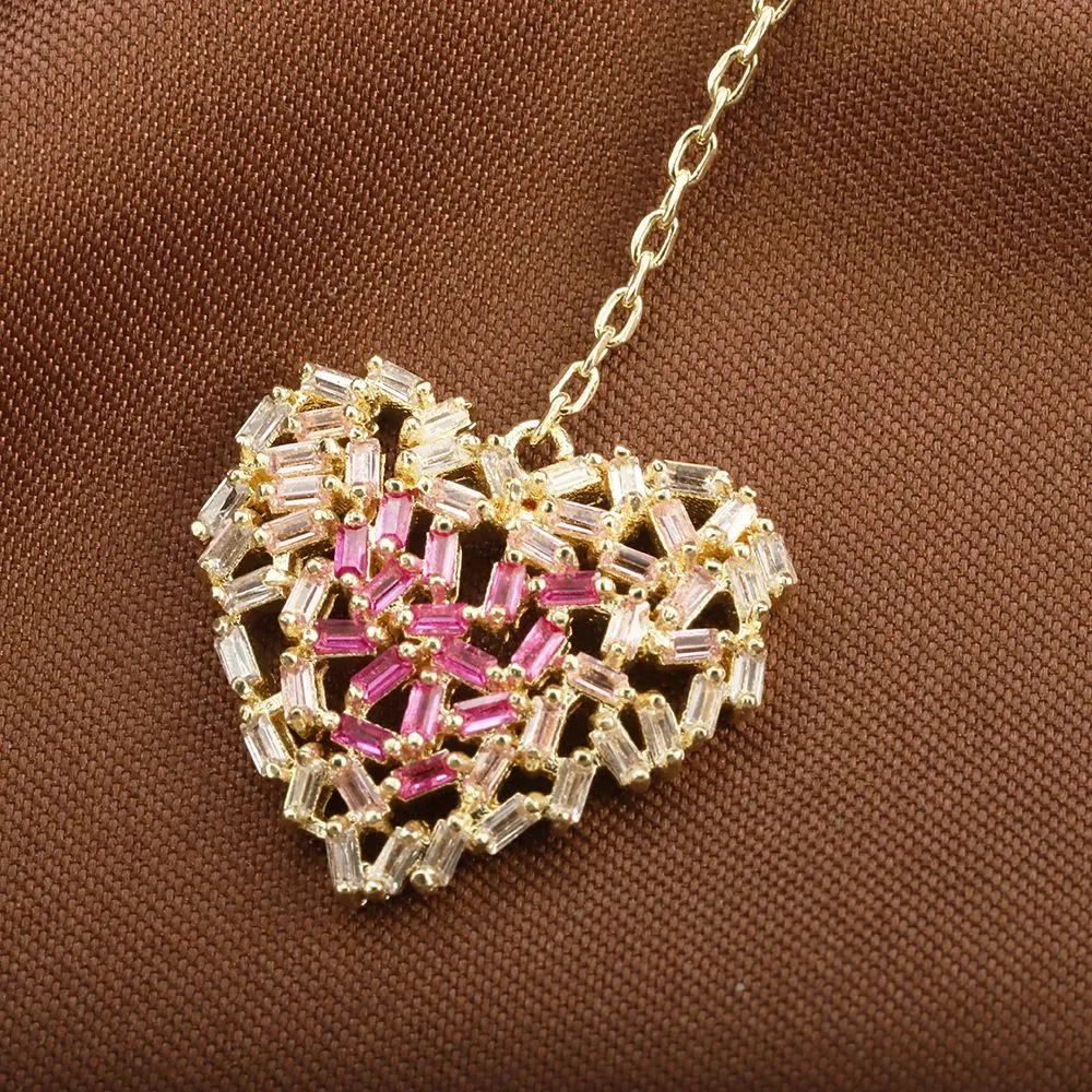 Korean version super fairy fashion gradient pink heart-shaped earrings, long chain with a female heart detail image 3