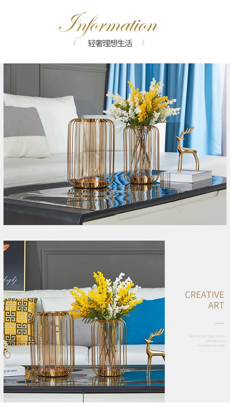 إن مزهرية إسكندريا حديدية مزخرفة بالزهور في غرفة المعيشة Specification image